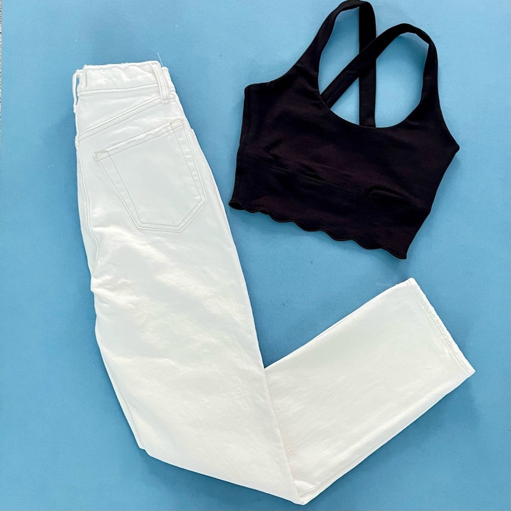 NWT Club Monaco Ladalia Black Criss Cross Strap Scallop Hem Bra Crop Top